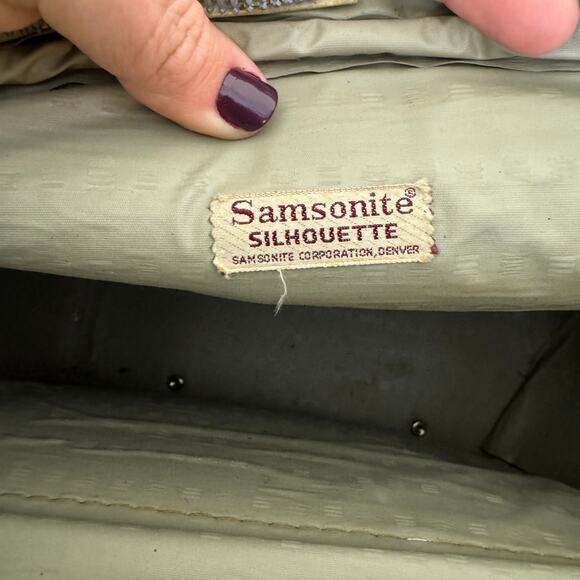 Vintage Samsonite Silhouette Denver, CO Green Zipper Carry-on Train Bag Handles - Picture 15 of 16